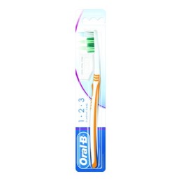 ORAL-B SPAZZOLINO CLASSIC CARESINGOLO